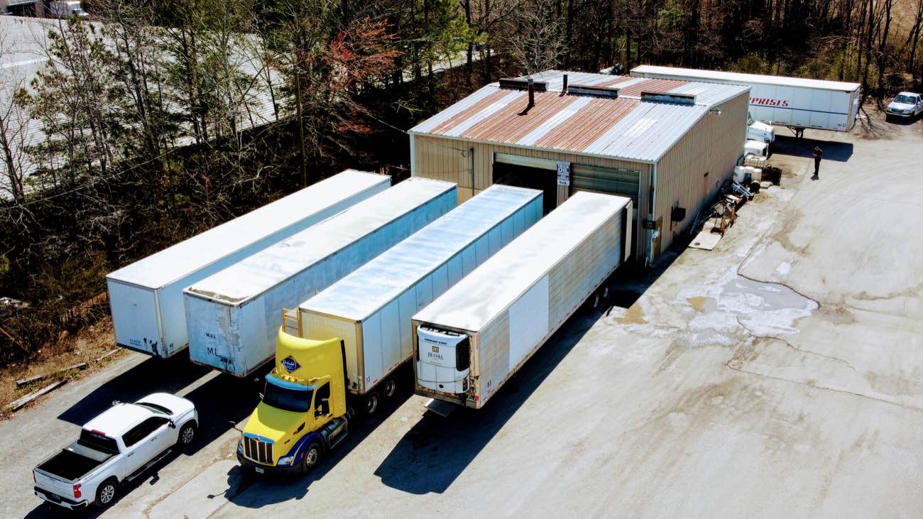 Crazy E Repair Shop truck repair photo